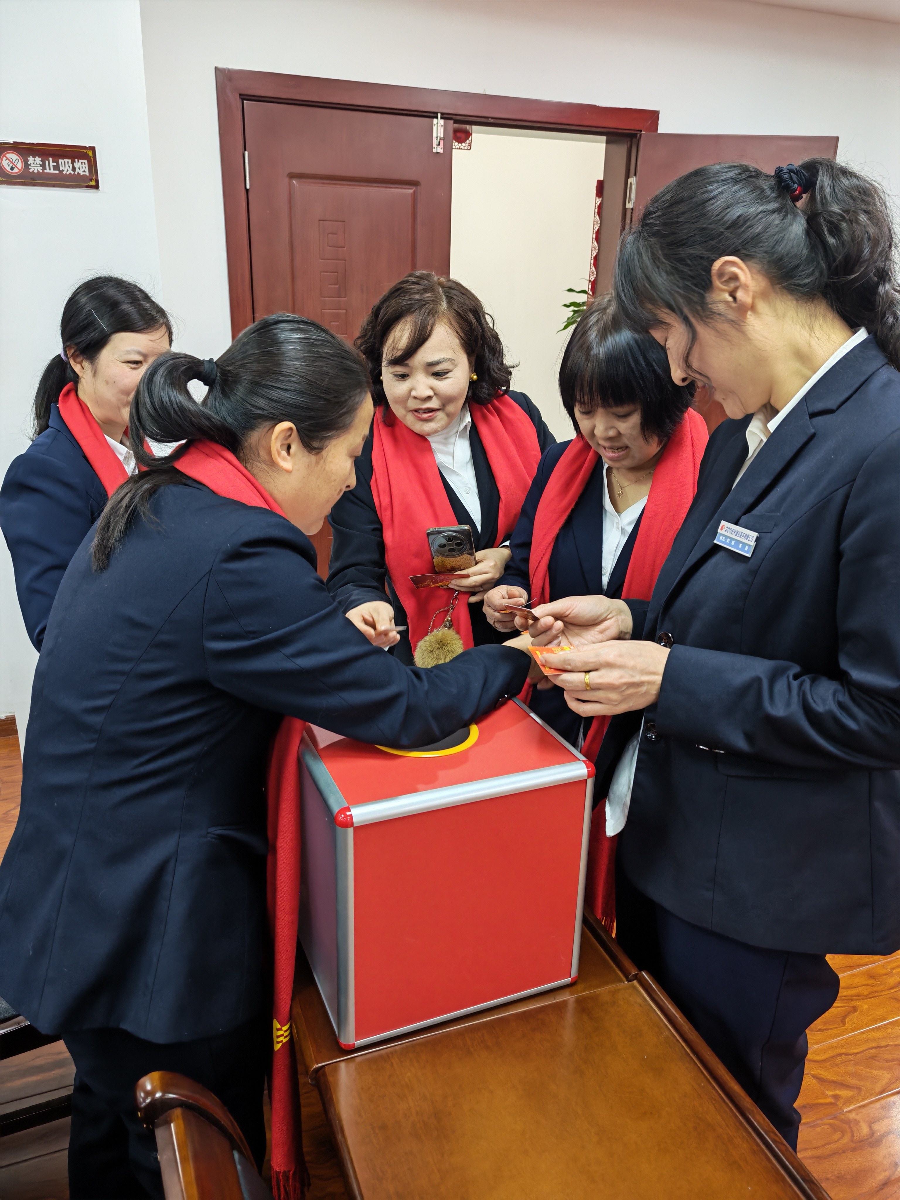 常德物業(yè)管理,物業(yè)企業(yè),陽光物業(yè) 常德物業(yè)管理,物業(yè)企業(yè),陽光物業(yè)